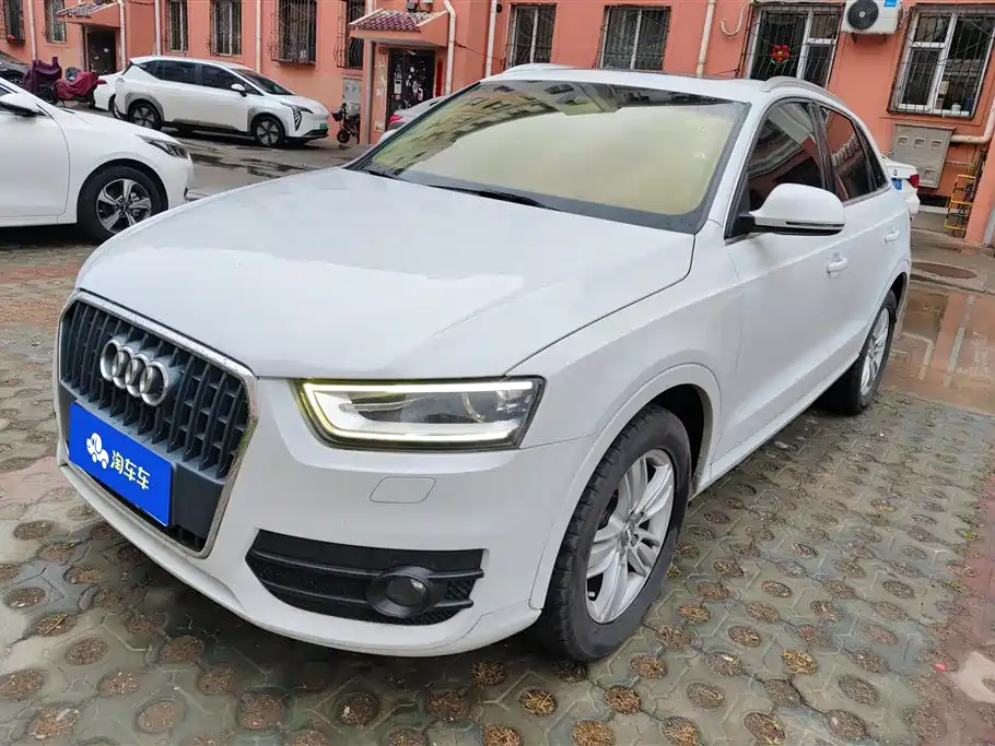 Audi Q3 2015