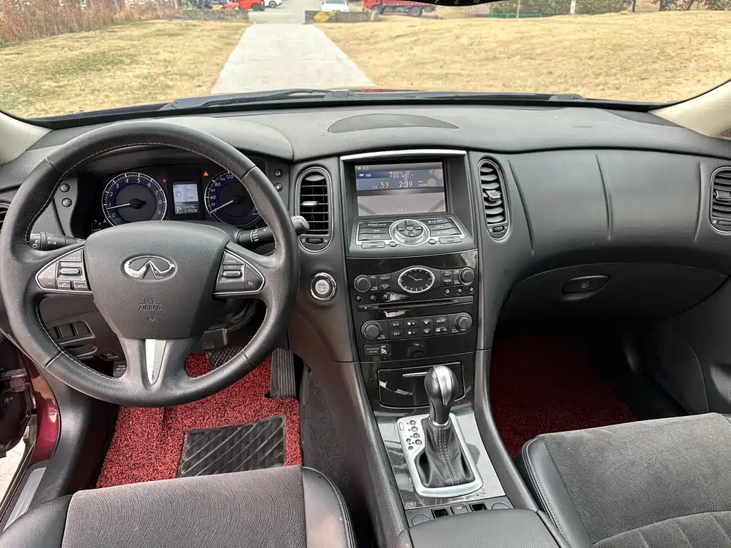 INFINITI QX50