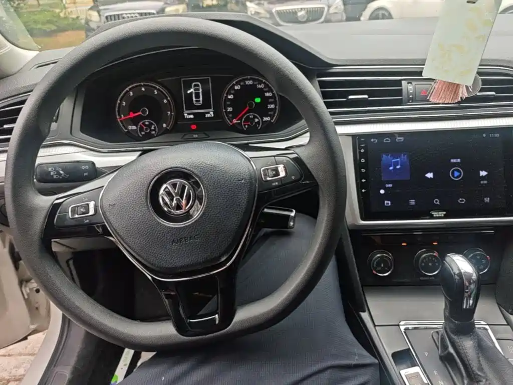 Volkswagen Lamando — миниатюра 10