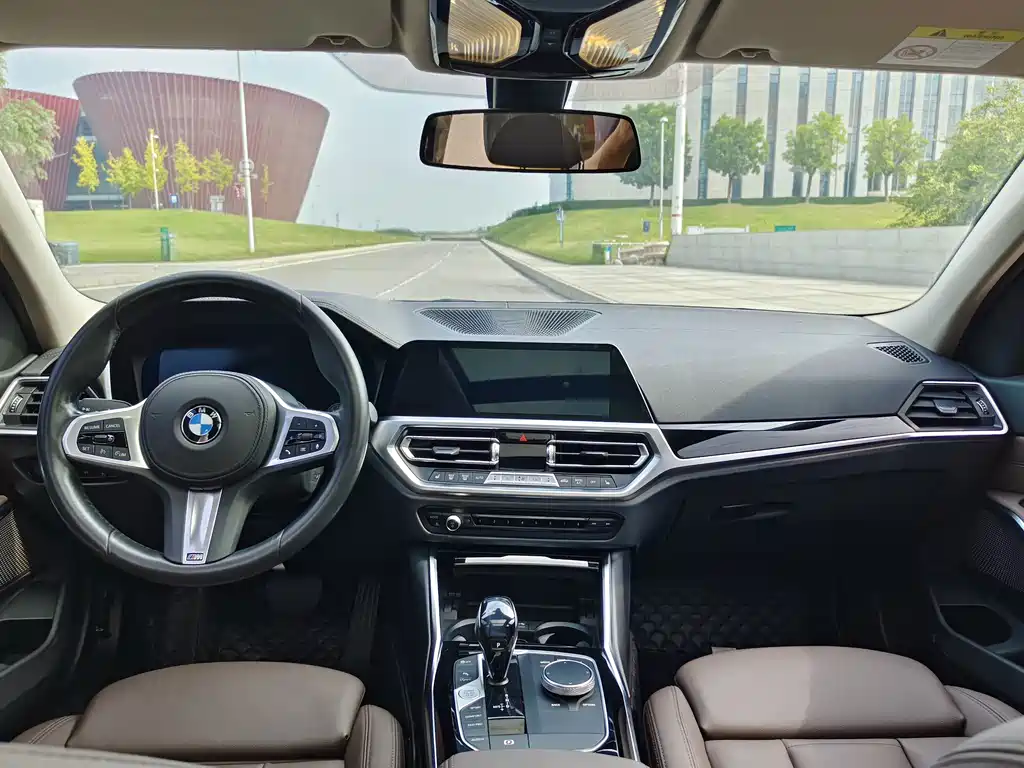 BMW 3 Series — миниатюра 9