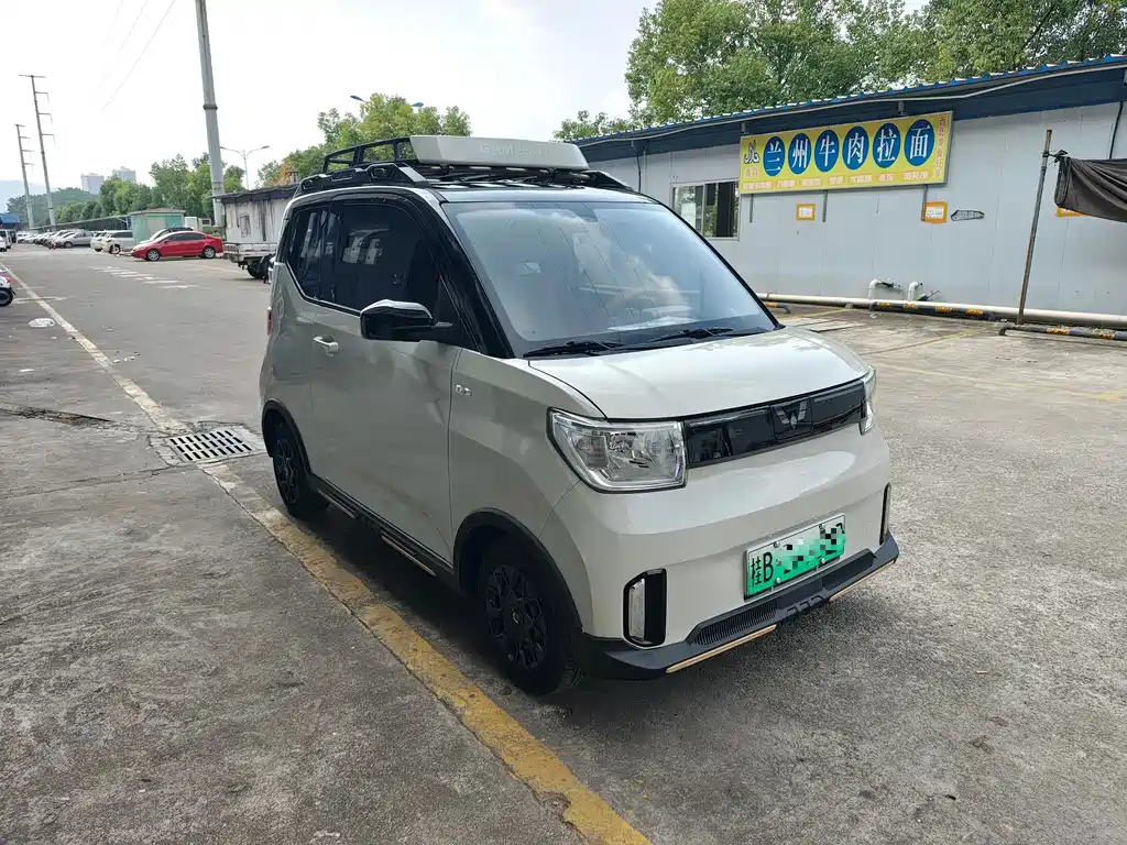Wuling MINIEV — миниатюра 3