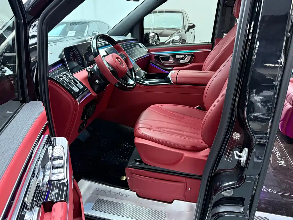 Mercedes-Benz Vito 2021 2.0T Elite 7 мест