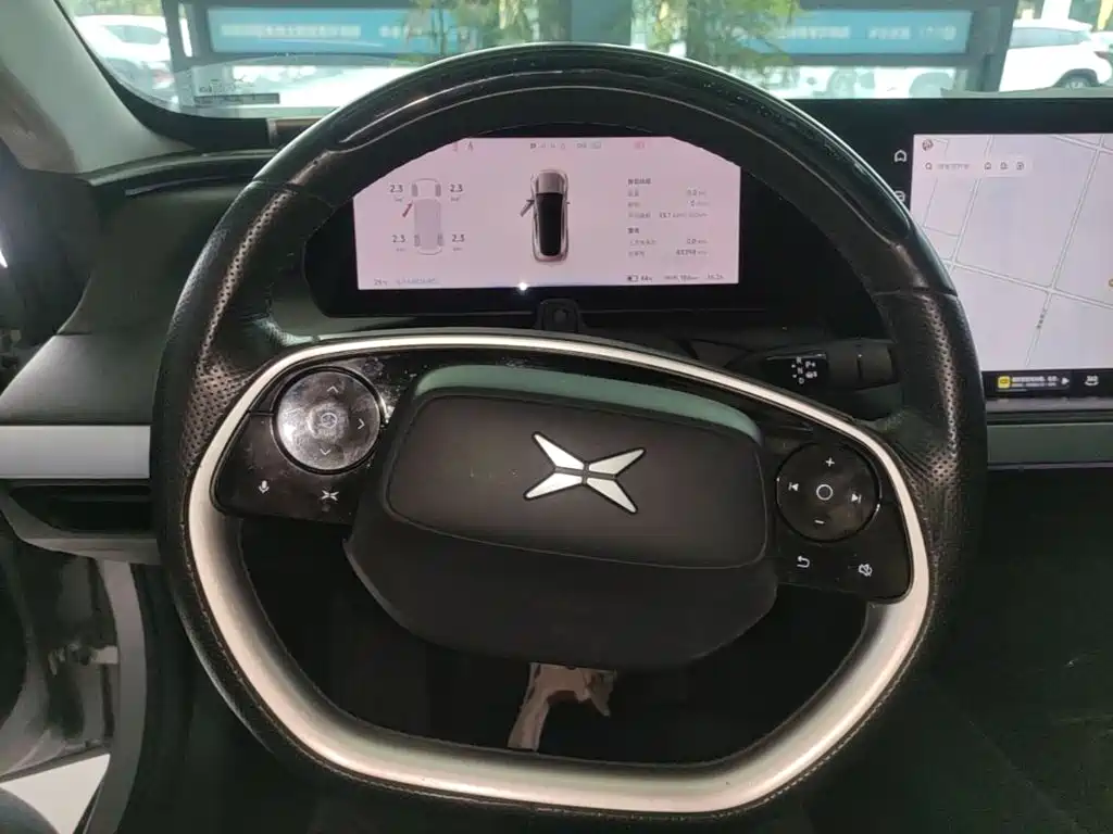 XPeng P7 — миниатюра 11