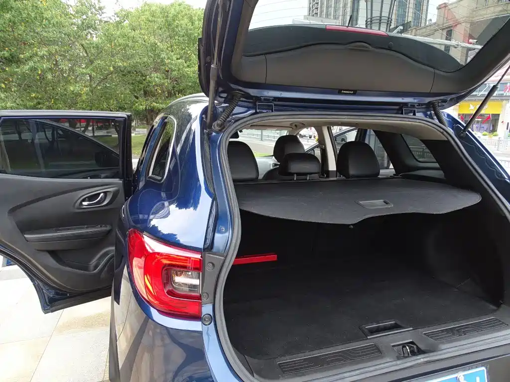 Renault Kadjar — миниатюра 36