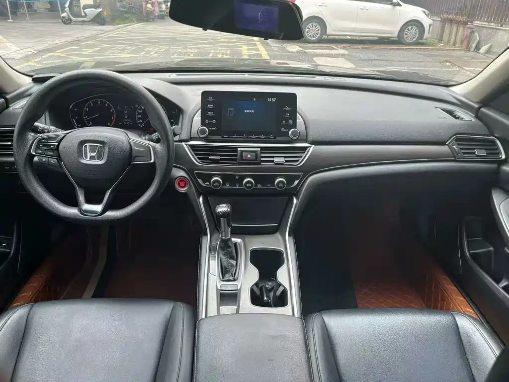 Honda Accord — миниатюра 6