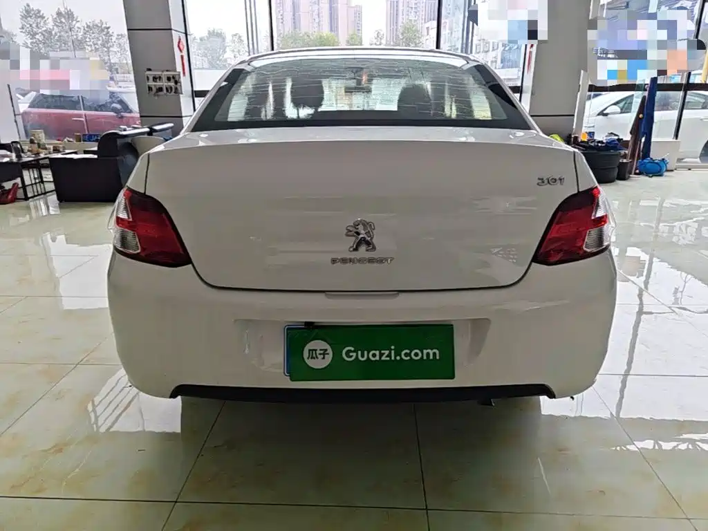 Peugeot 301 — миниатюра 6