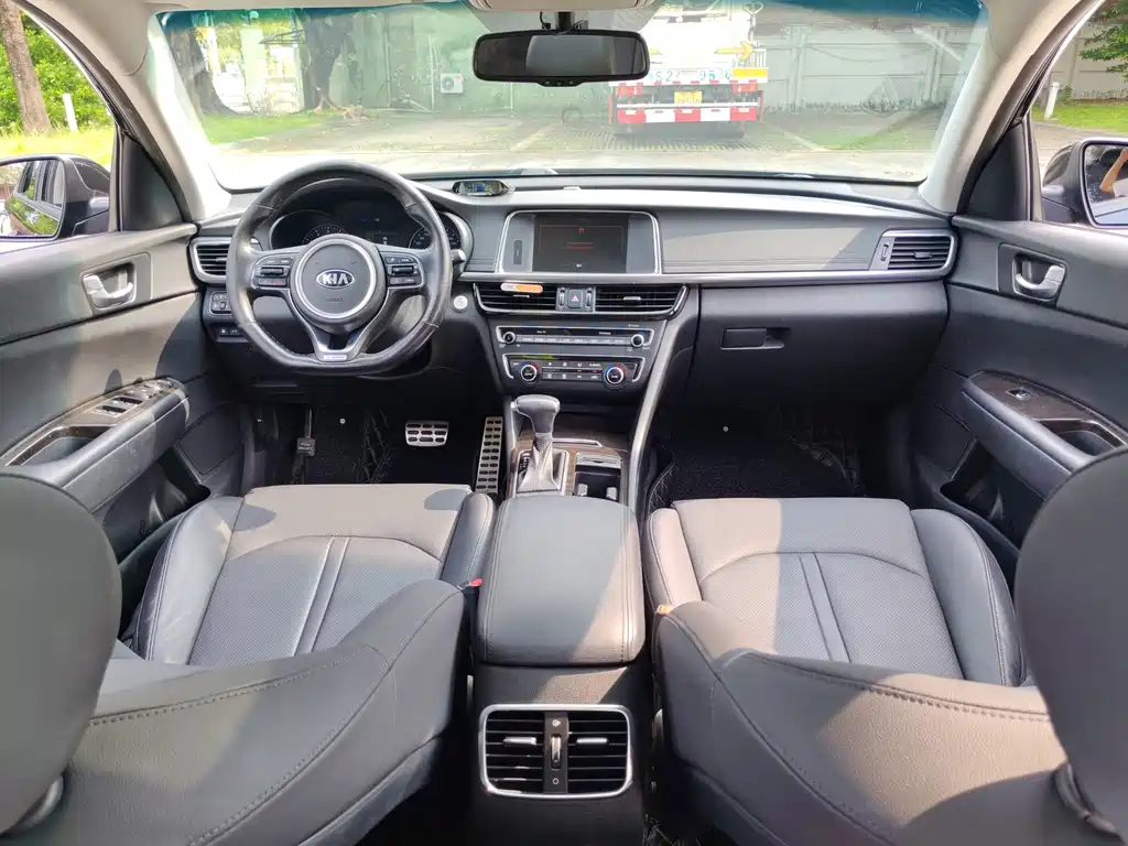 Kia K5 — миниатюра 8