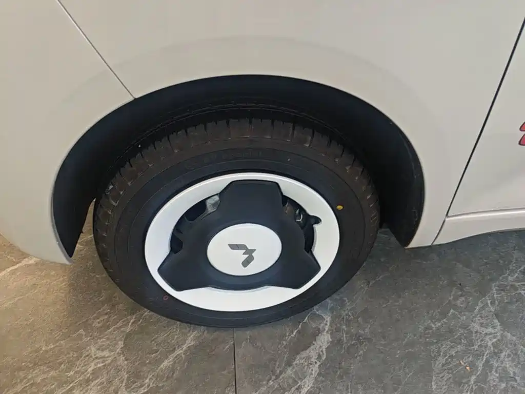 Wuling MINIEV — миниатюра 23