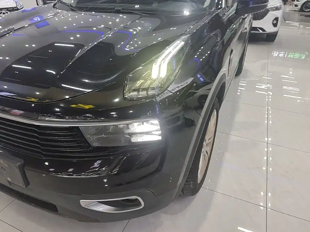 Lynk & Co 01 — миниатюра 24