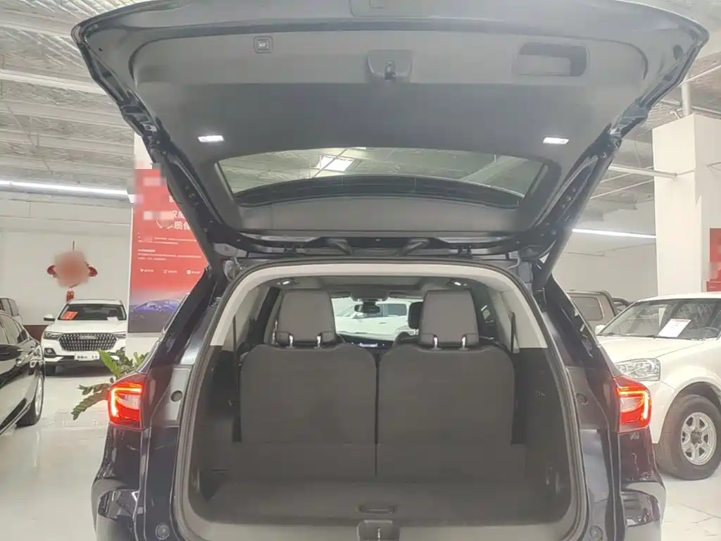Buick Enclave — миниатюра 19