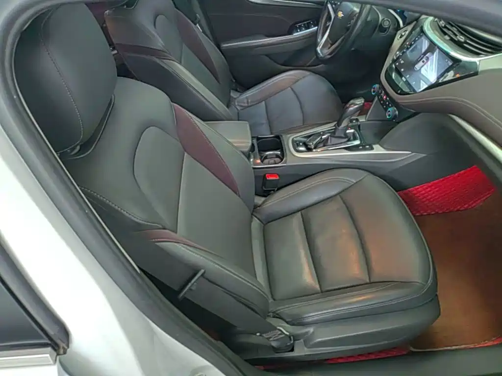 Chevrolet Malibu — миниатюра 25