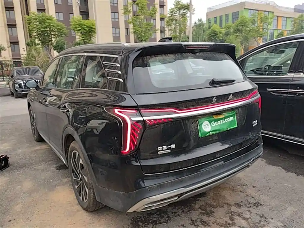 Hongqi HS7 PHEV 2024 2.0T PHEV 6 мест