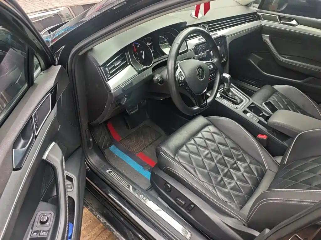 Volkswagen Magotan PHEV — миниатюра 16
