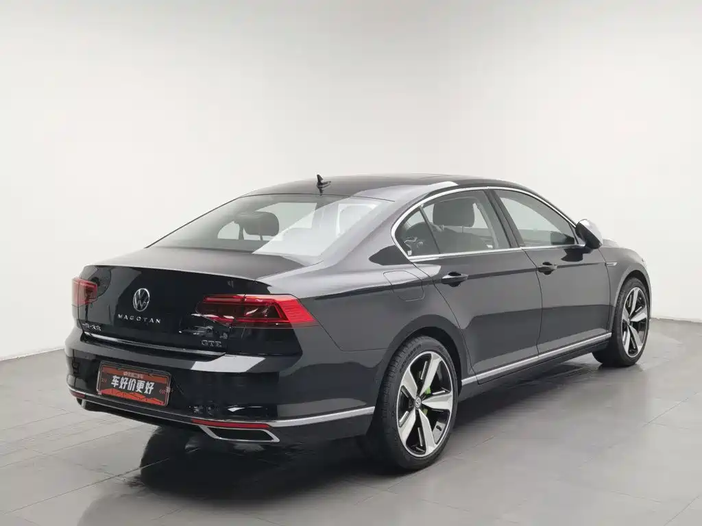 Volkswagen Magotan PHEV — миниатюра 2