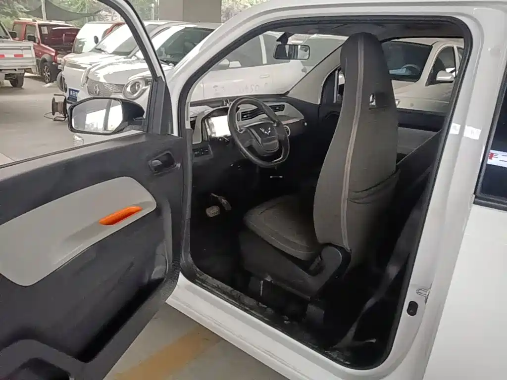 Wuling MINIEV — миниатюра 16