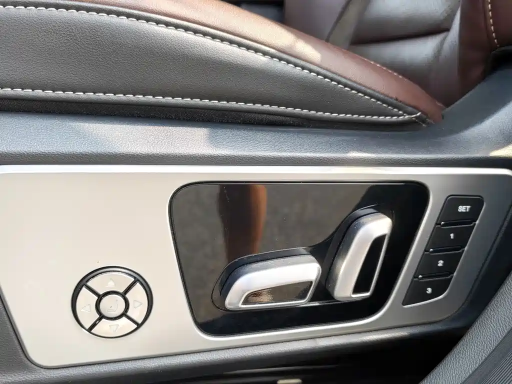 Wey Wey VV6 — миниатюра 10