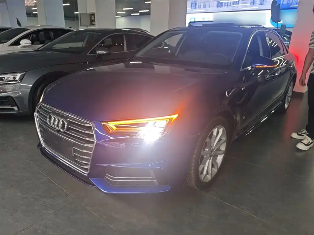 Audi A4L 2018