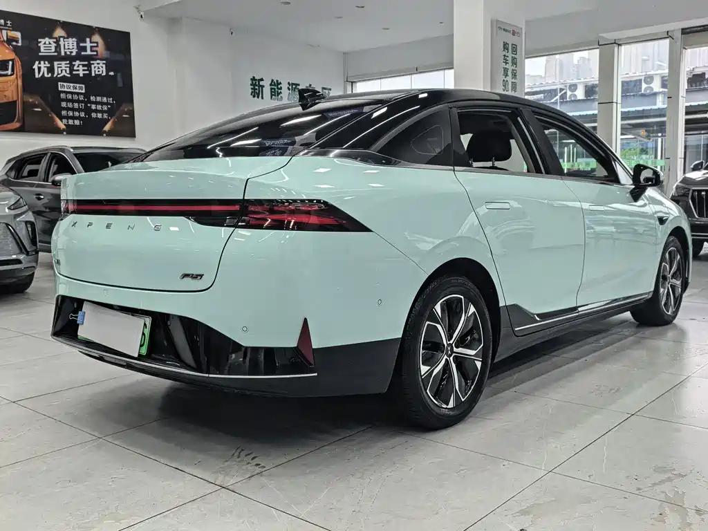 XPeng P5 — миниатюра 15