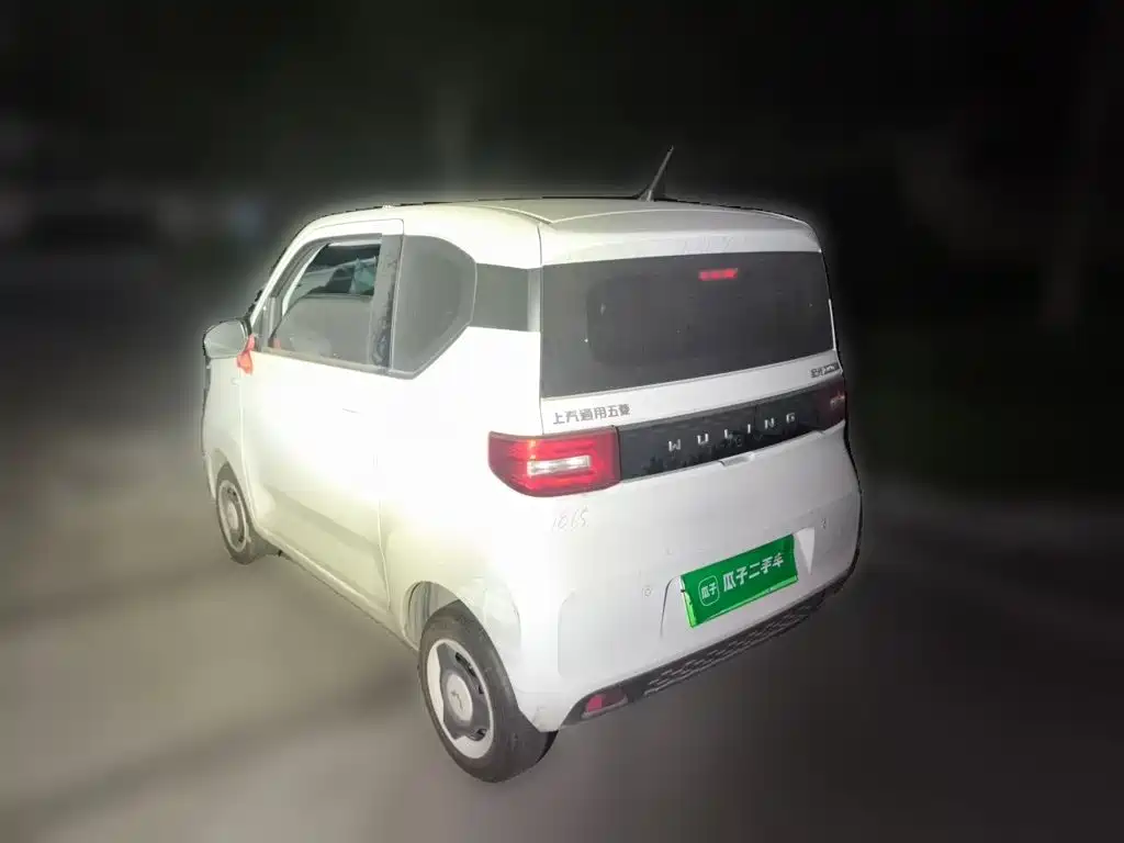 Wuling MINIEV — миниатюра 4