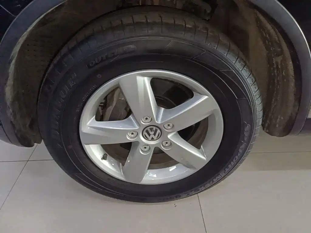 Volkswagen Touareg — миниатюра 23