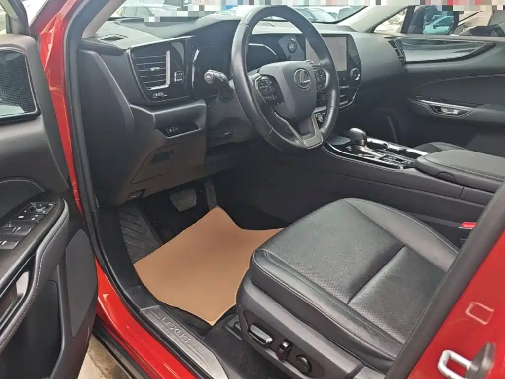 Lexus NX — миниатюра 16