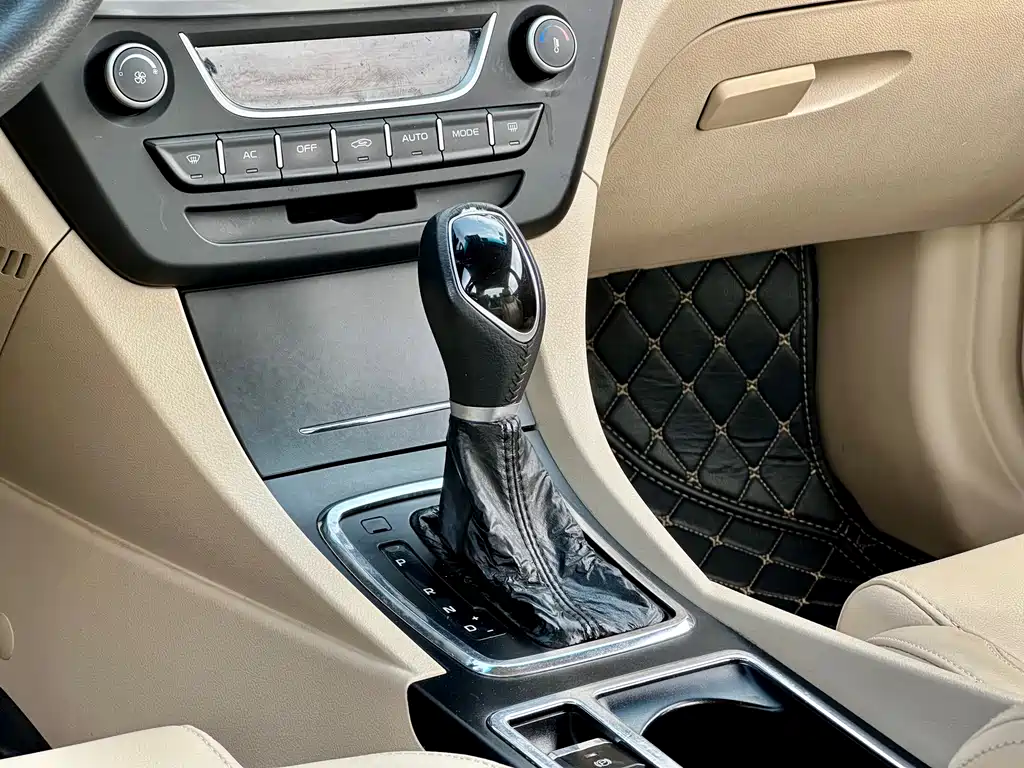 GEELY AUTOMOBILE EMGRAND