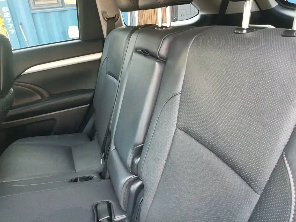 Toyota Highlander — миниатюра 18