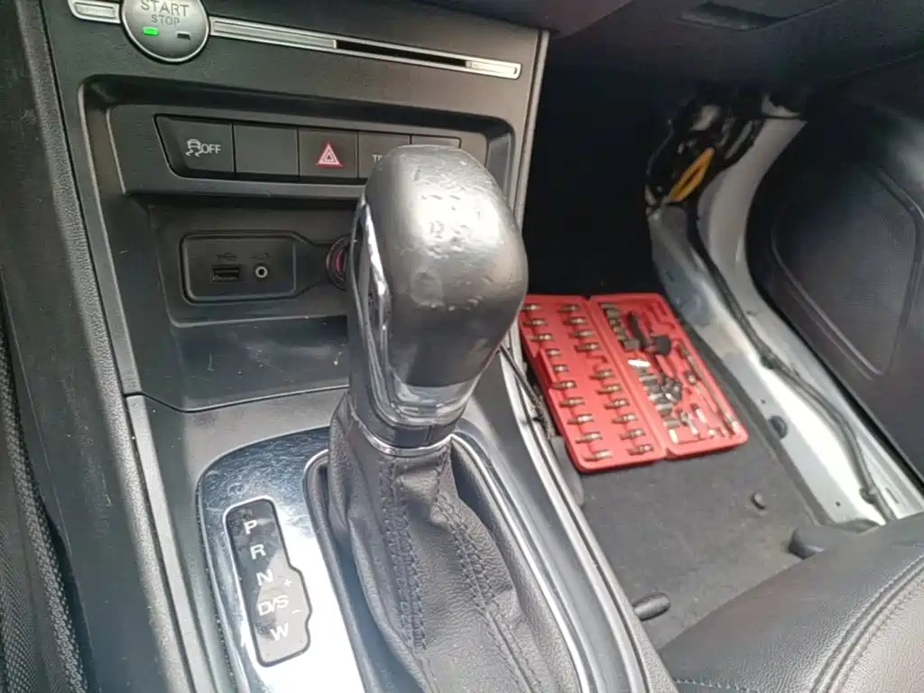 Roewe 360 — миниатюра 14