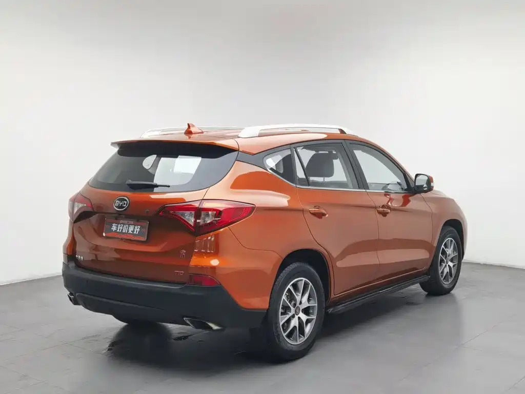 BYD Song — миниатюра 2