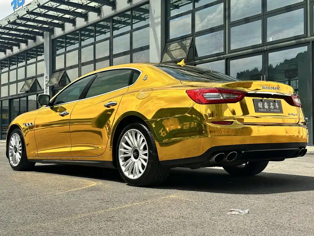 Maserati Quattroporte — миниатюра 12