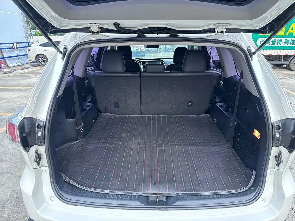 Toyota Highlander — миниатюра 16