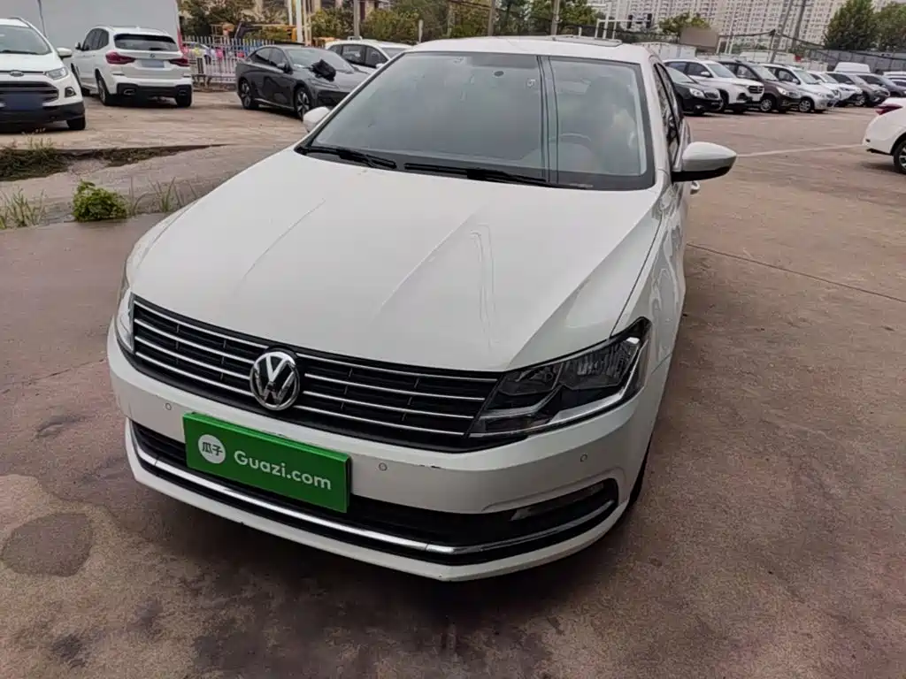 Volkswagen Lavida — миниатюра 2