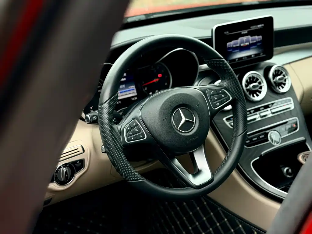 Mercedes-Benz C-Class — миниатюра 14