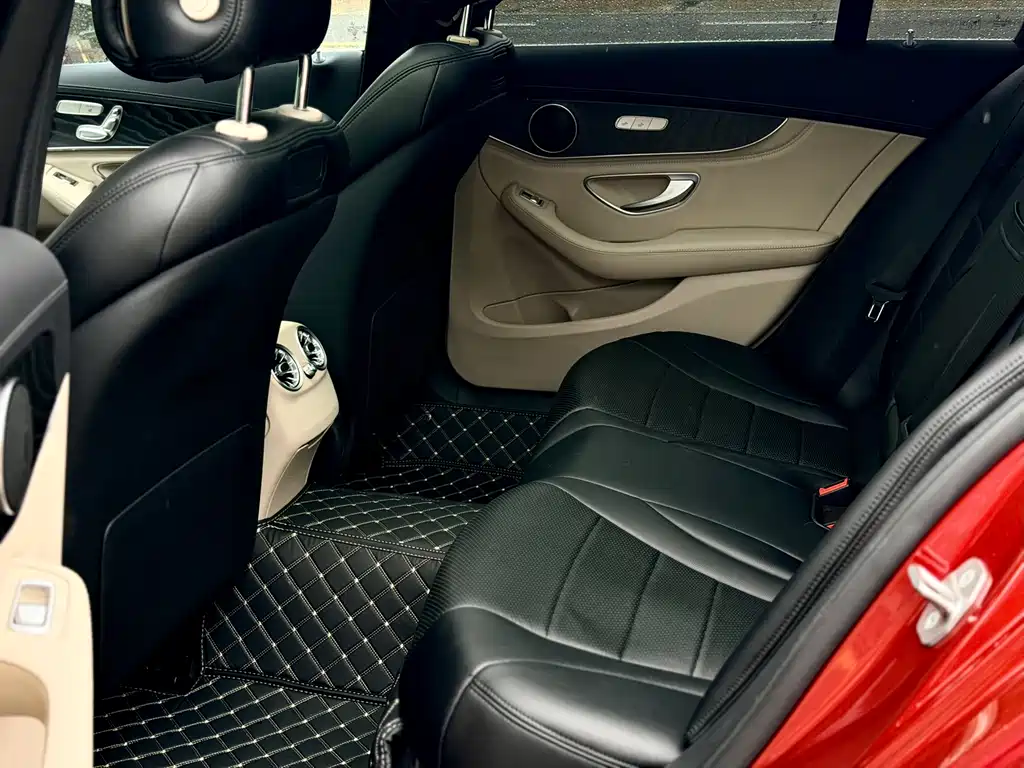 Mercedes-Benz C-Class — миниатюра 18