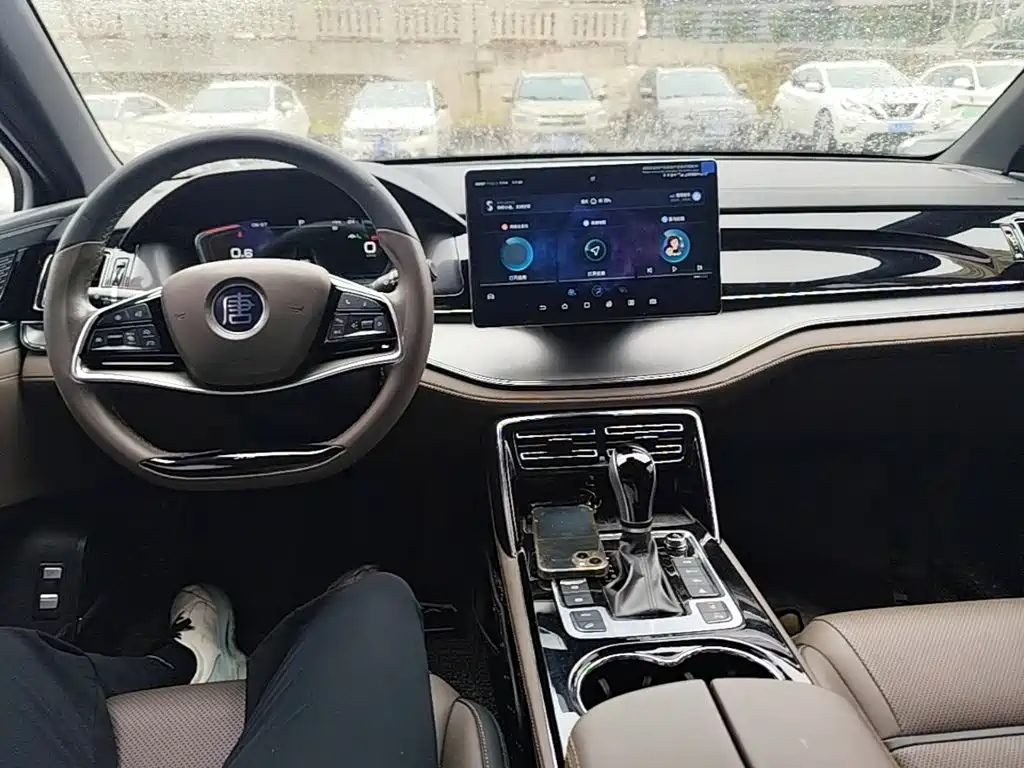 BYD Tang — миниатюра 10