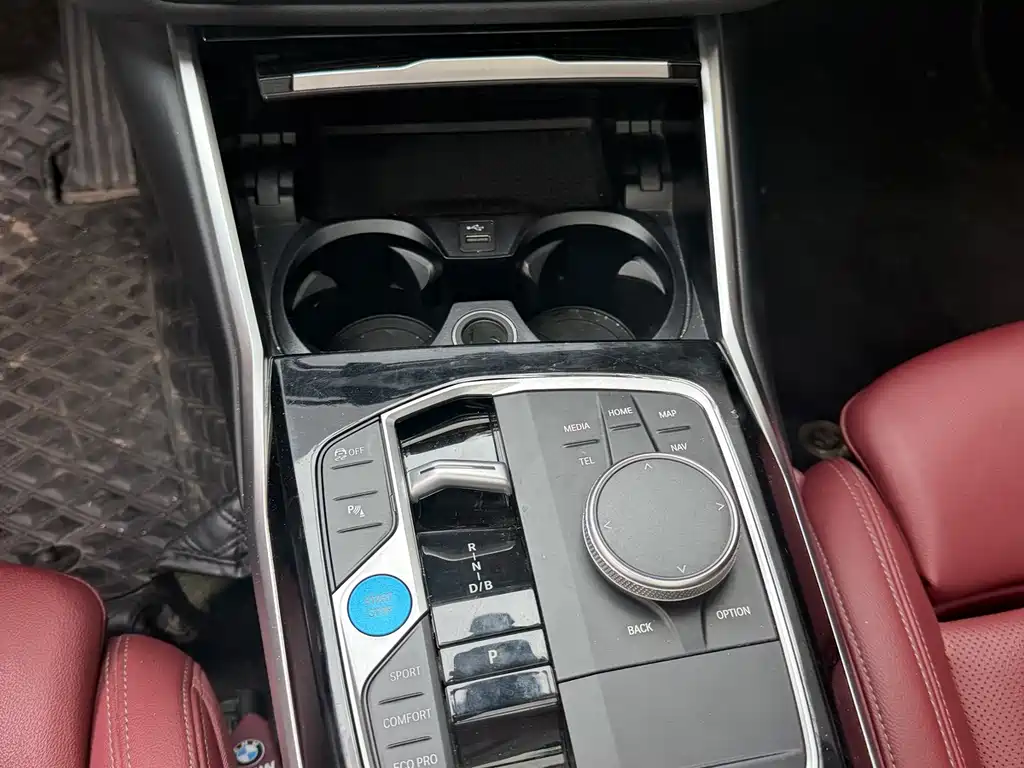 BMW i3 — миниатюра 8