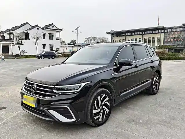 Volkswagen Tiguan L