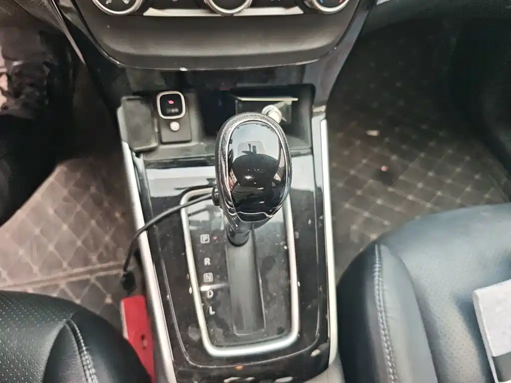 Nissan Sylphy — миниатюра 10