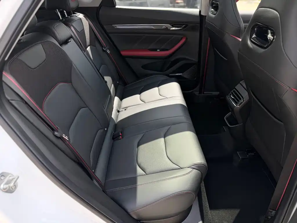 Geely Emgrand S — миниатюра 16