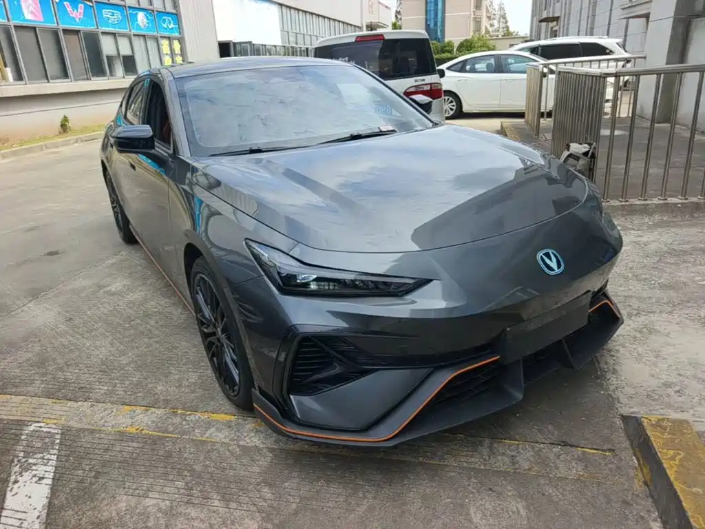 Changan UNI-V — миниатюра 4