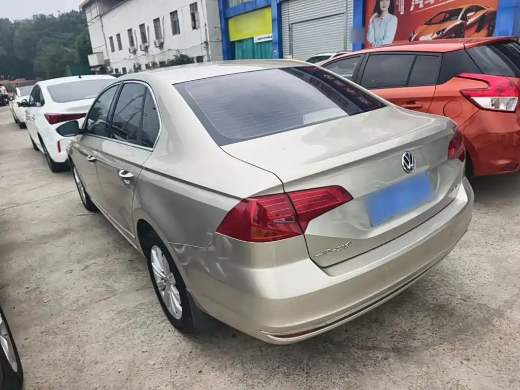 Volkswagen Bora — миниатюра 5