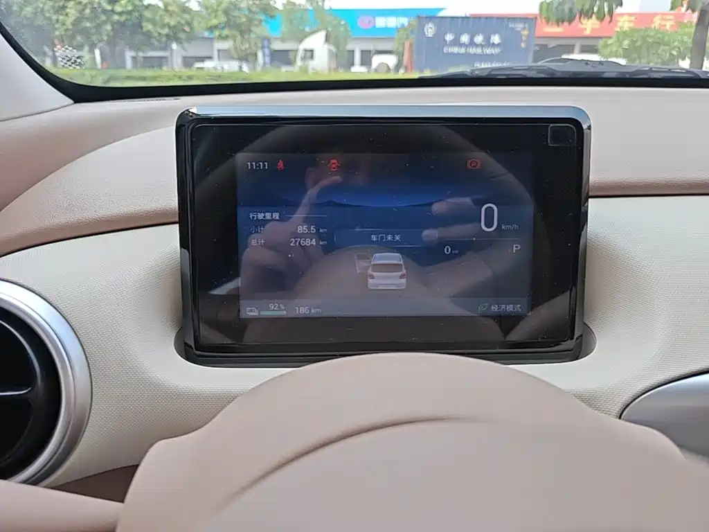 Wuling MINIEV — миниатюра 12