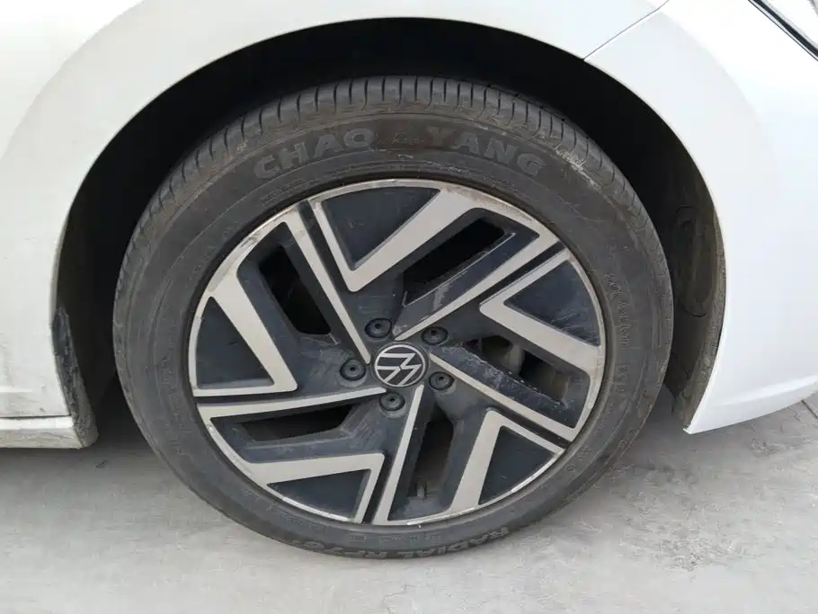 Volkswagen Sagitar — миниатюра 6