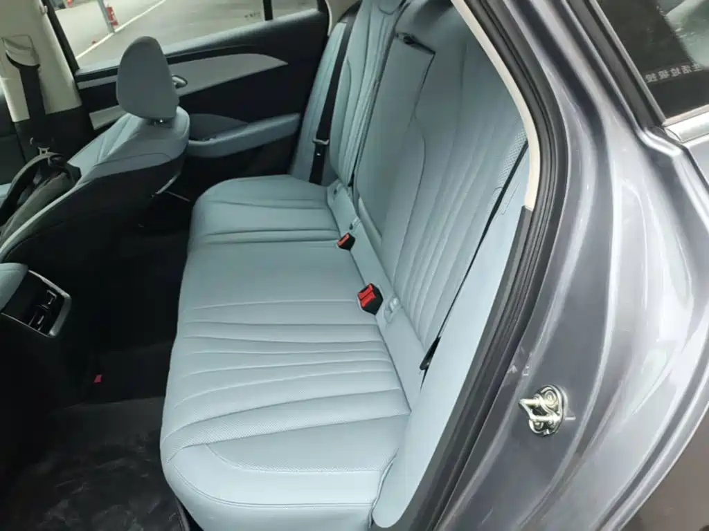 Hongqi Hongqi H5 PHEV — миниатюра 17
