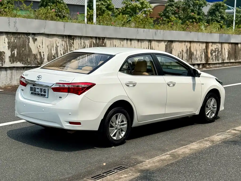 Toyota Corolla — миниатюра 4