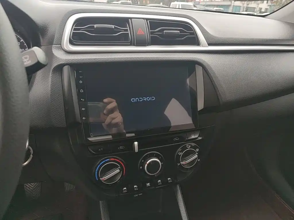 Hyundai Verna — миниатюра 13