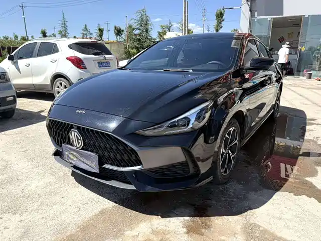 2021 MG 5
