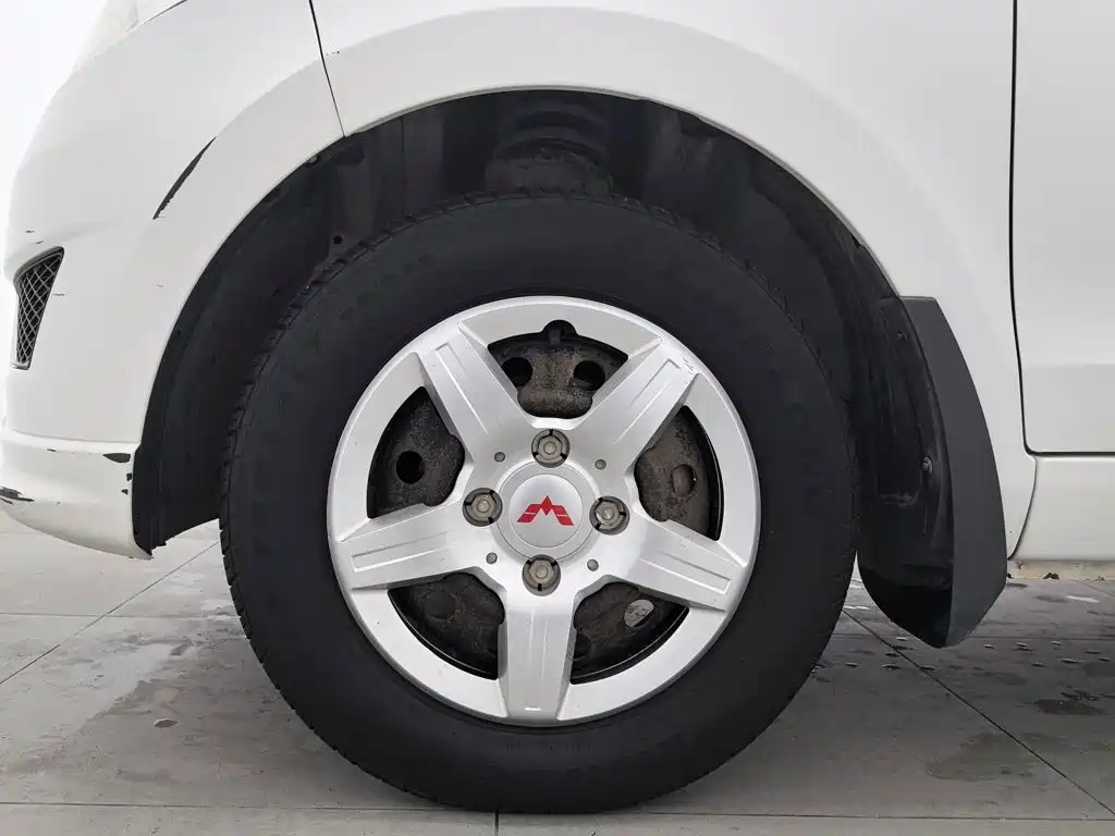Wuling Hongguang — миниатюра 17