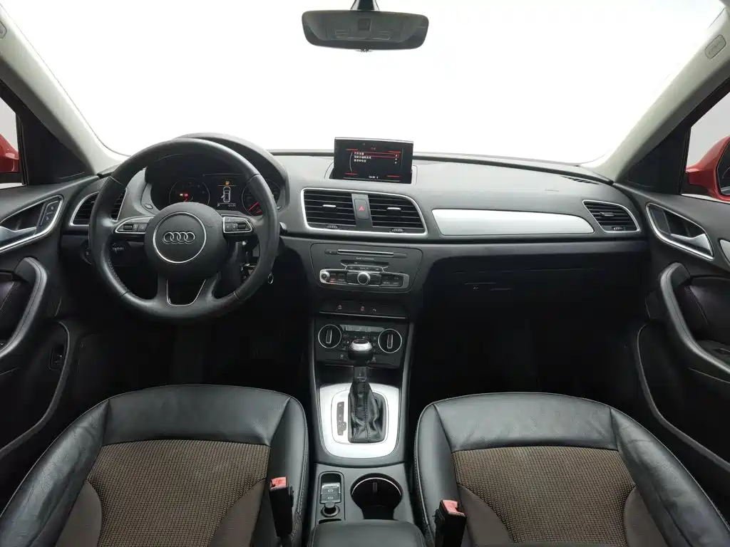 Audi Q3 — миниатюра 5