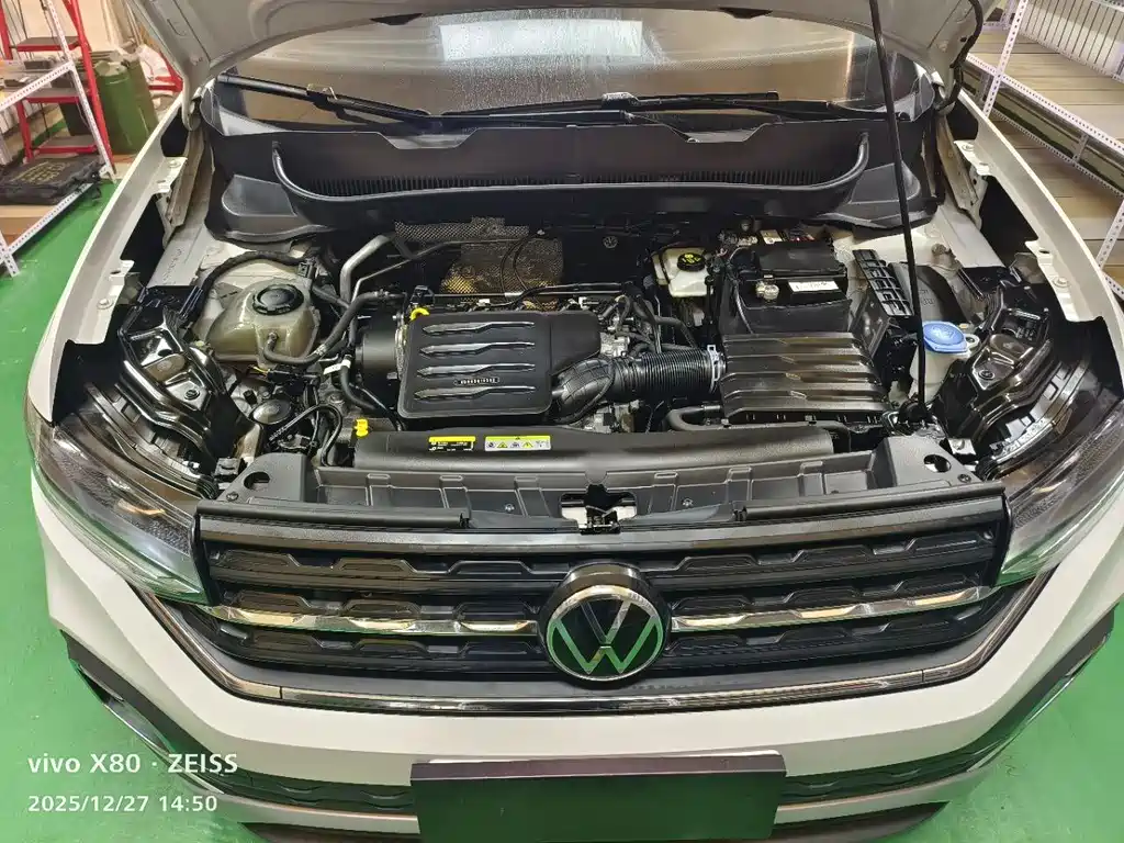 VOLKSWAGEN EXPLORING THE SHADOW